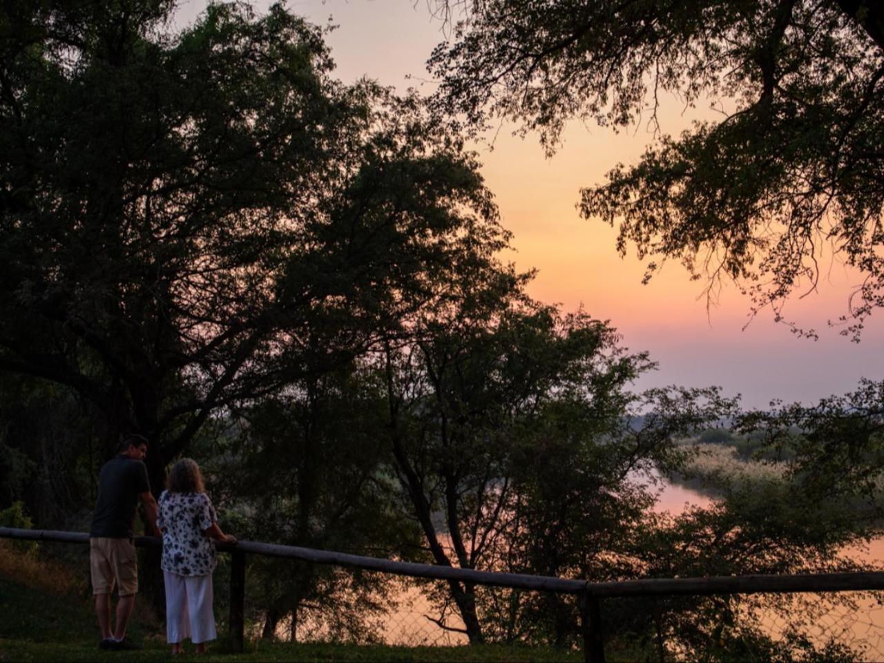 Kayova River Lodge Ndiyona Экстерьер фото
